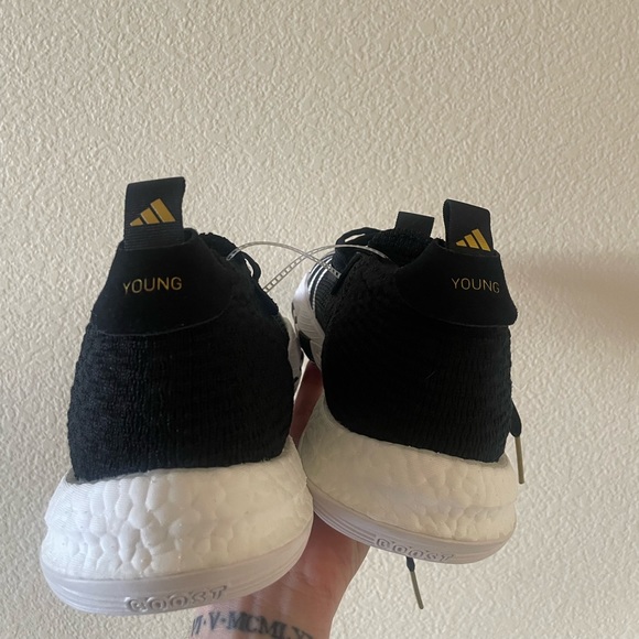 Trae Young 2 Brand New Sz 10 - Picture 5 of 6